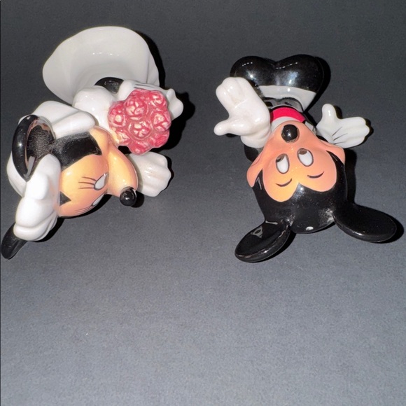 Disney Parks Wedding Mickey & Minnie Salt & Pepper Shakers - Picture 6 of 6